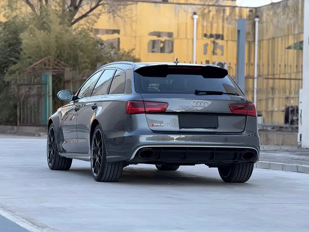 Audi RS 6