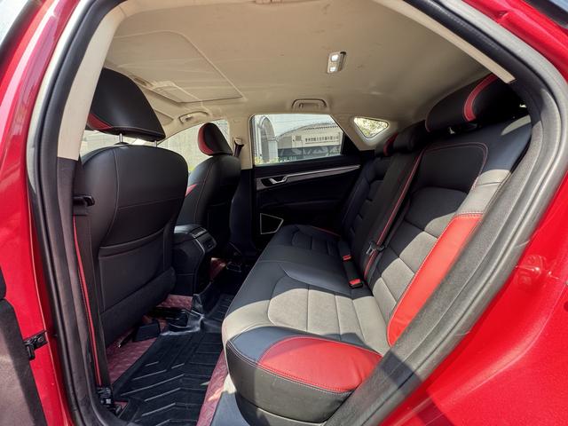 Geely Emgrand GS
