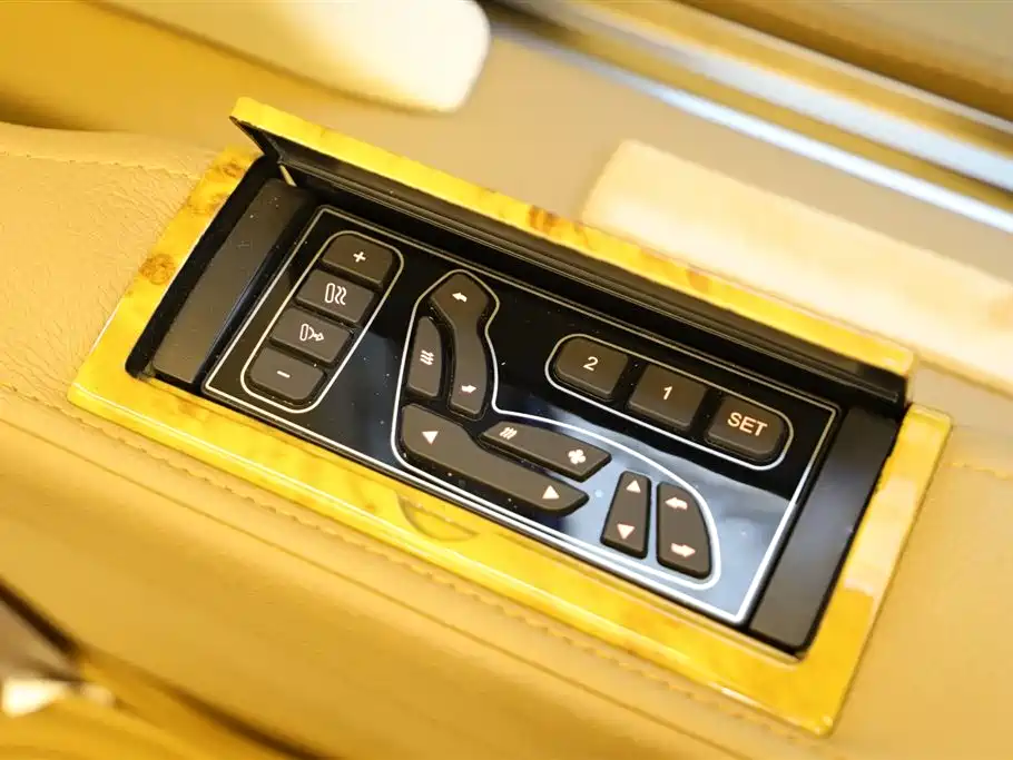 GMC Savana