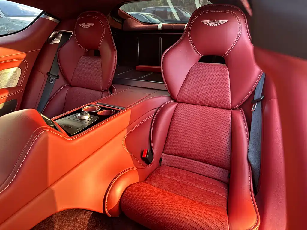 Aston Martin Rapide