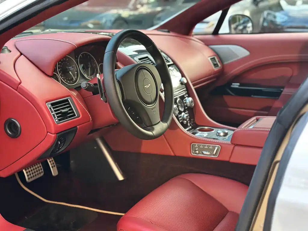 Aston Martin Rapide