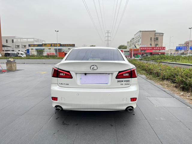 Lexus Lexus IS