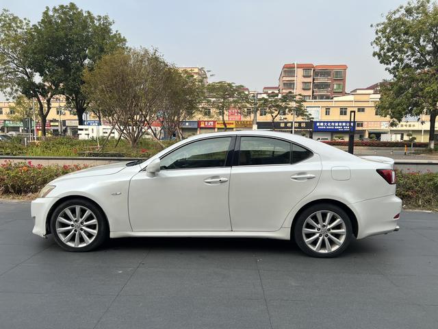 Lexus Lexus IS