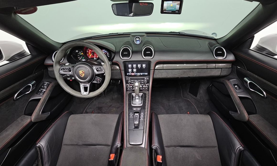 Porsche 718