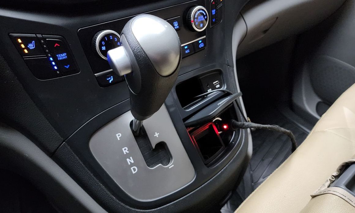 Hyundai Starex