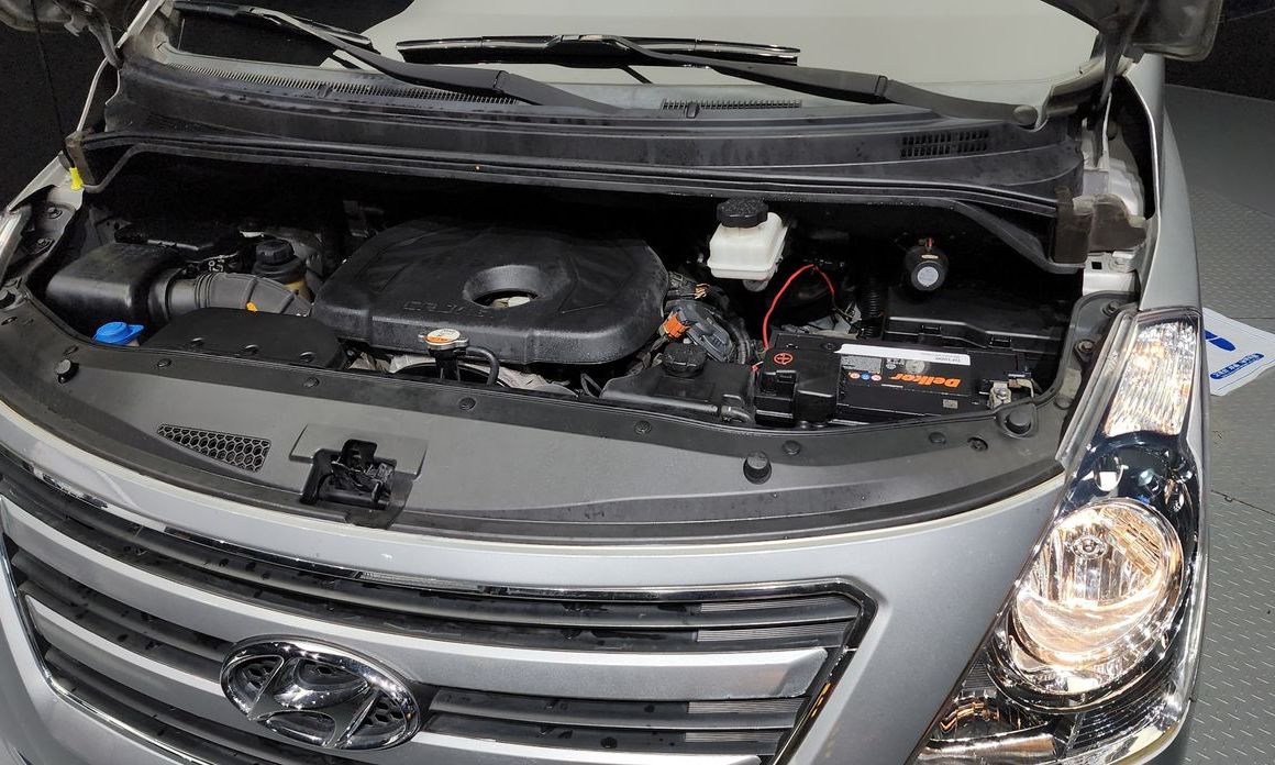 Hyundai Starex