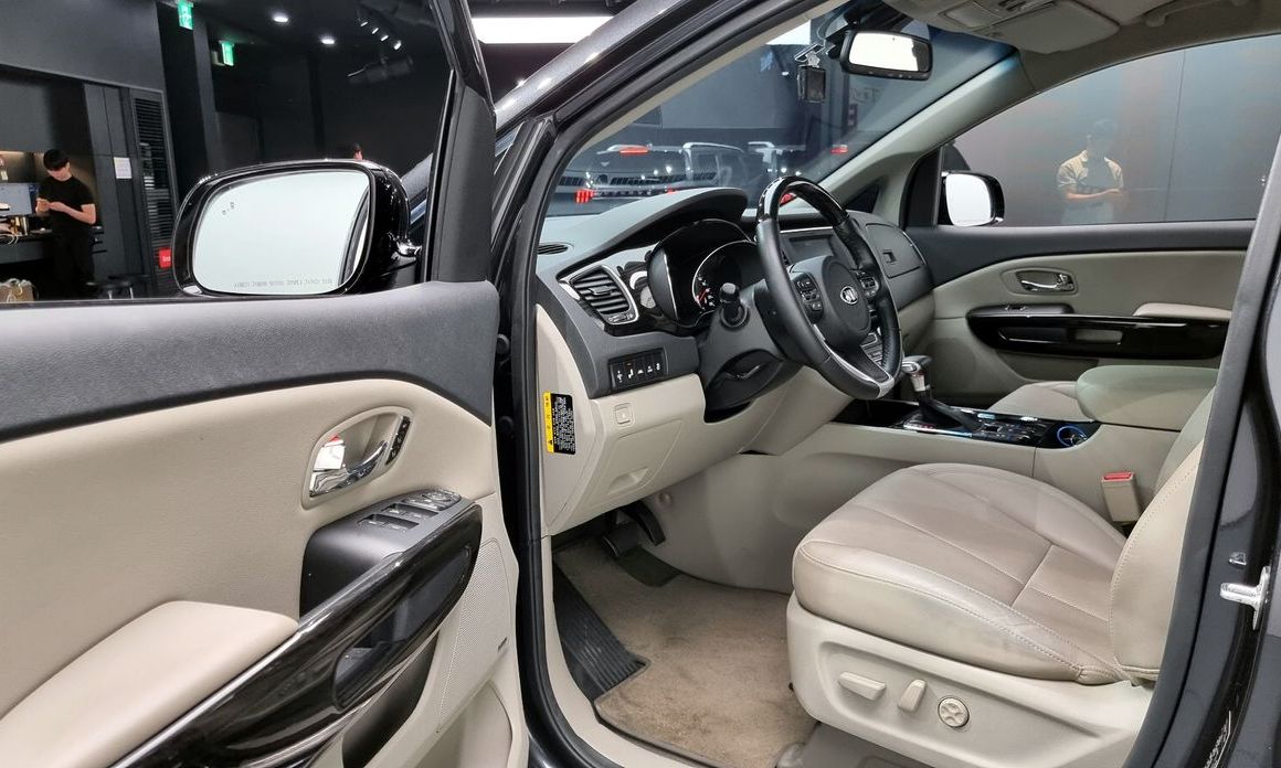 Kia Canival