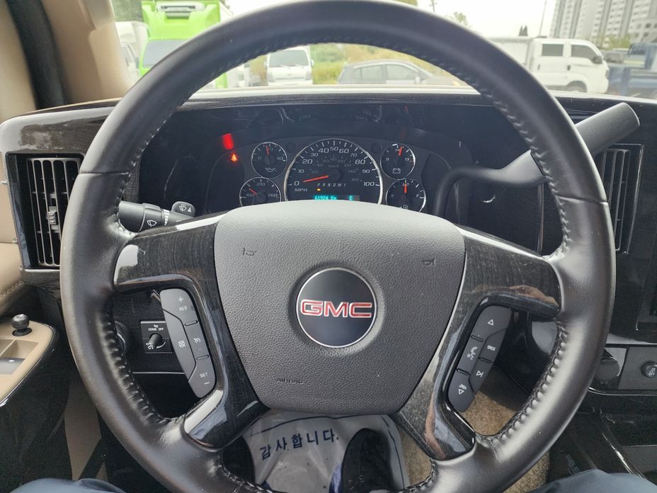 GMC Savana