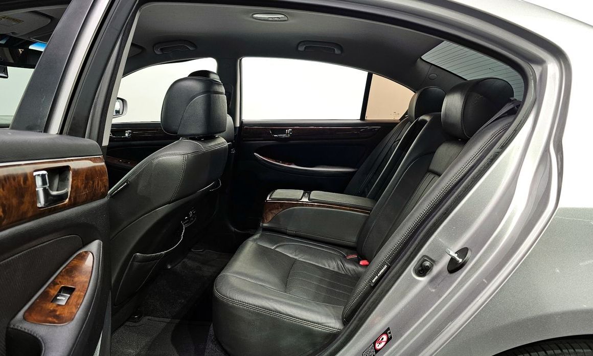 Hyundai Genesis