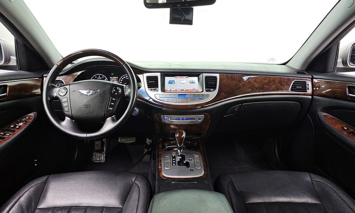 Hyundai Genesis