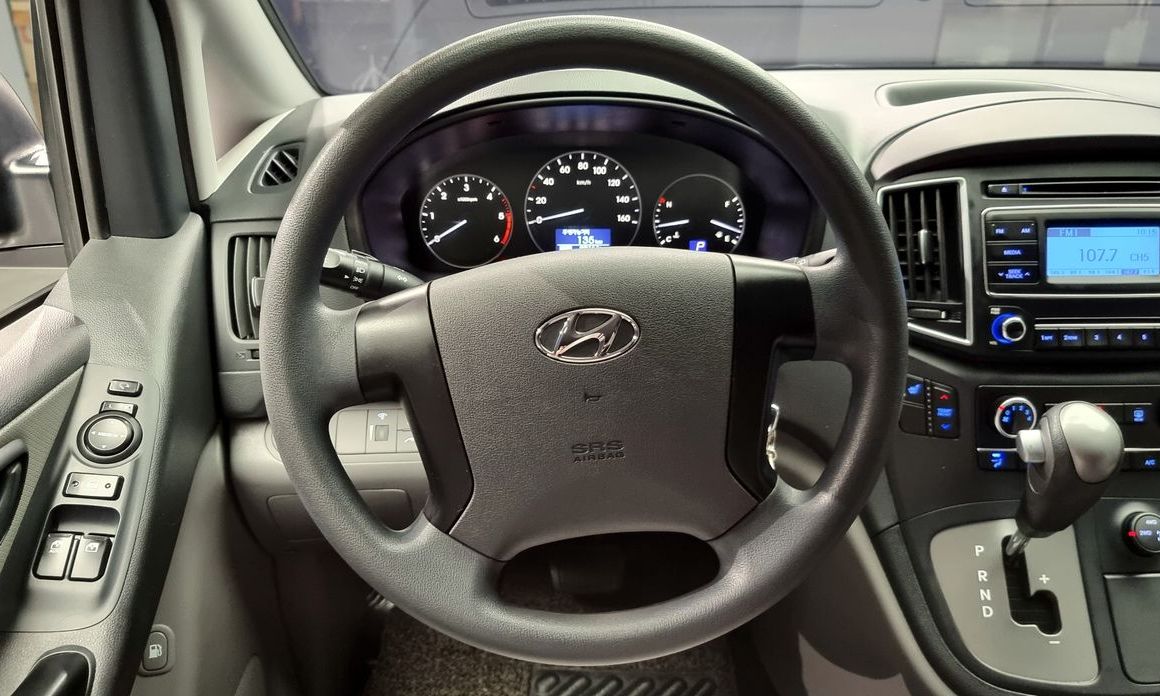 Hyundai Starex