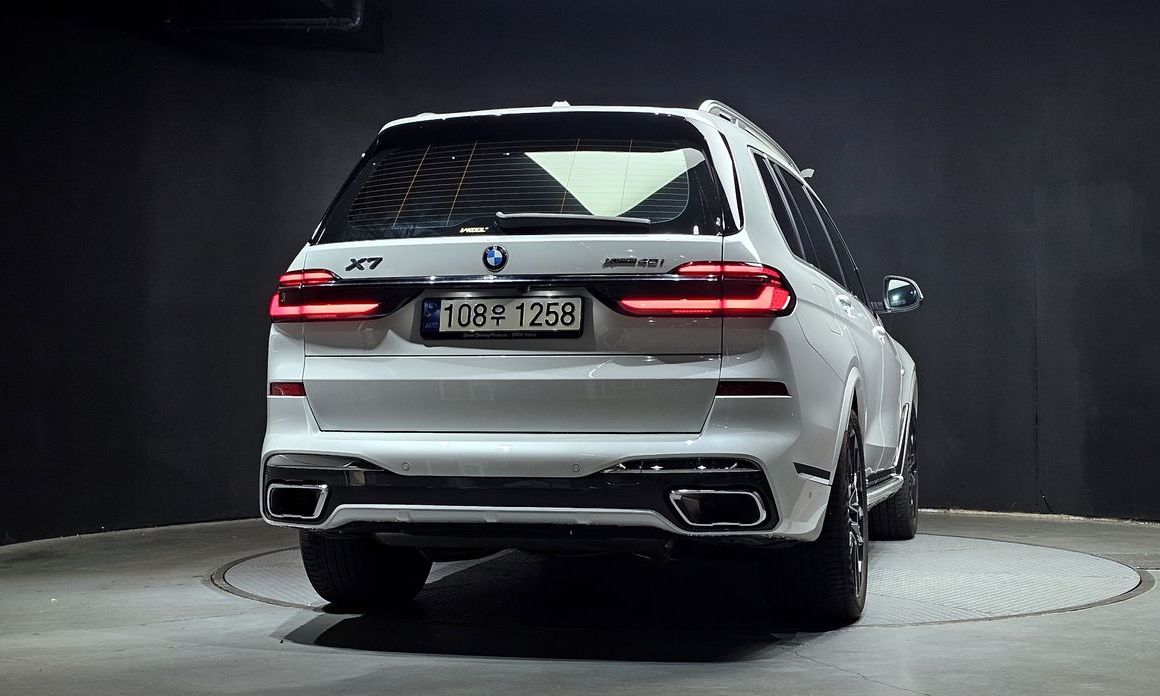 BMW X7