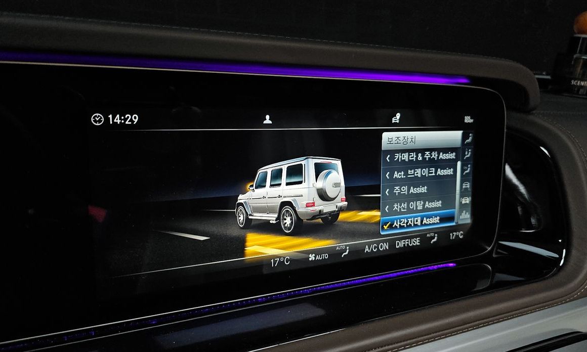 Mercedes-Benz G-Class
