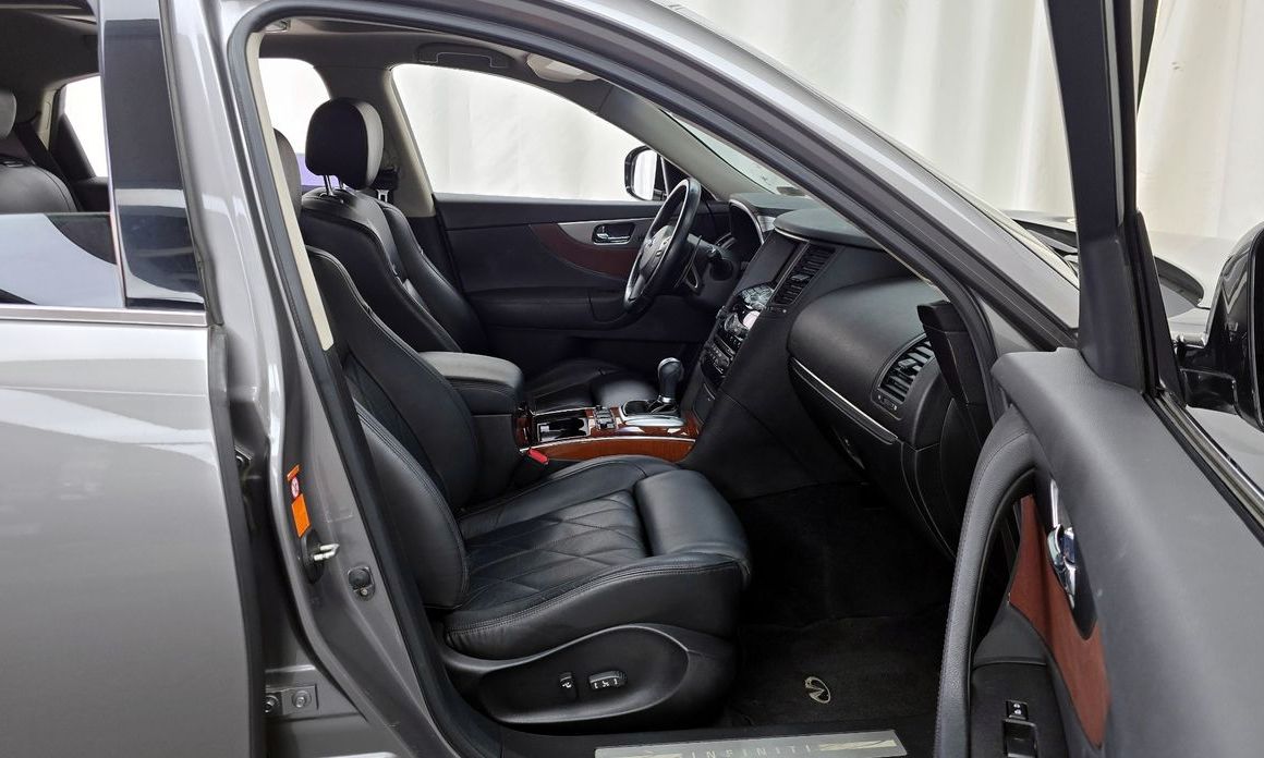 Infiniti FX