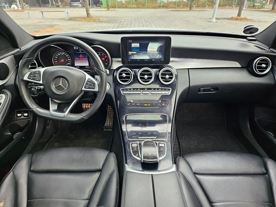 Mercedes-Benz C-Class
