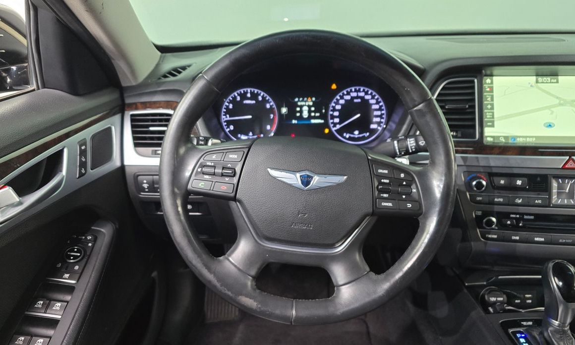 Hyundai Genesis