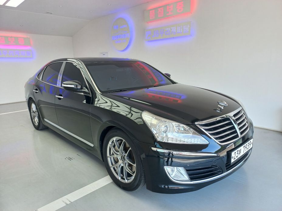 Hyundai Equus