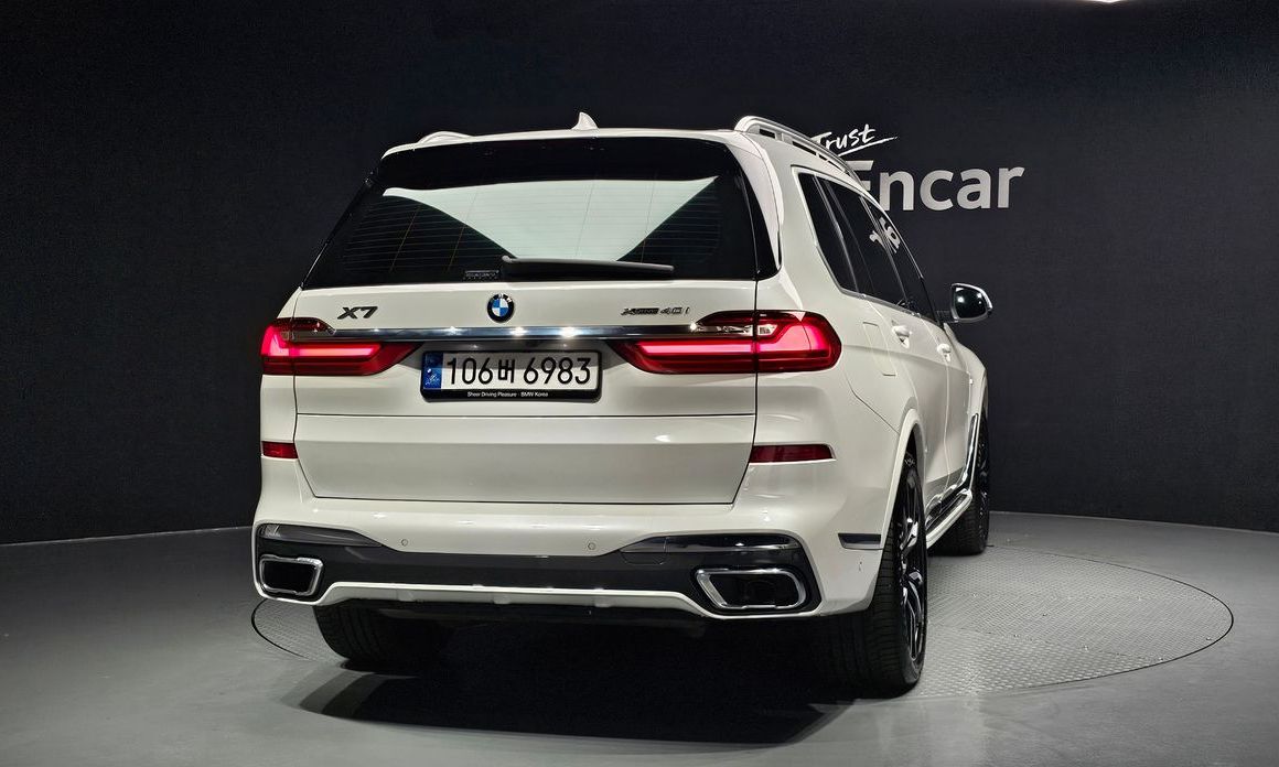 BMW X7
