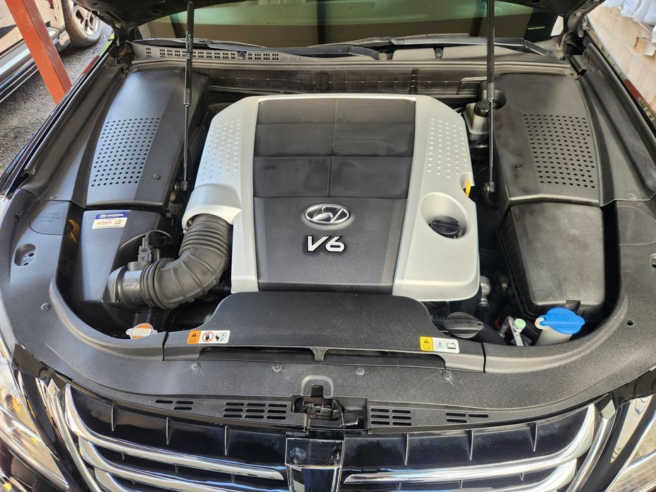 Hyundai Equus