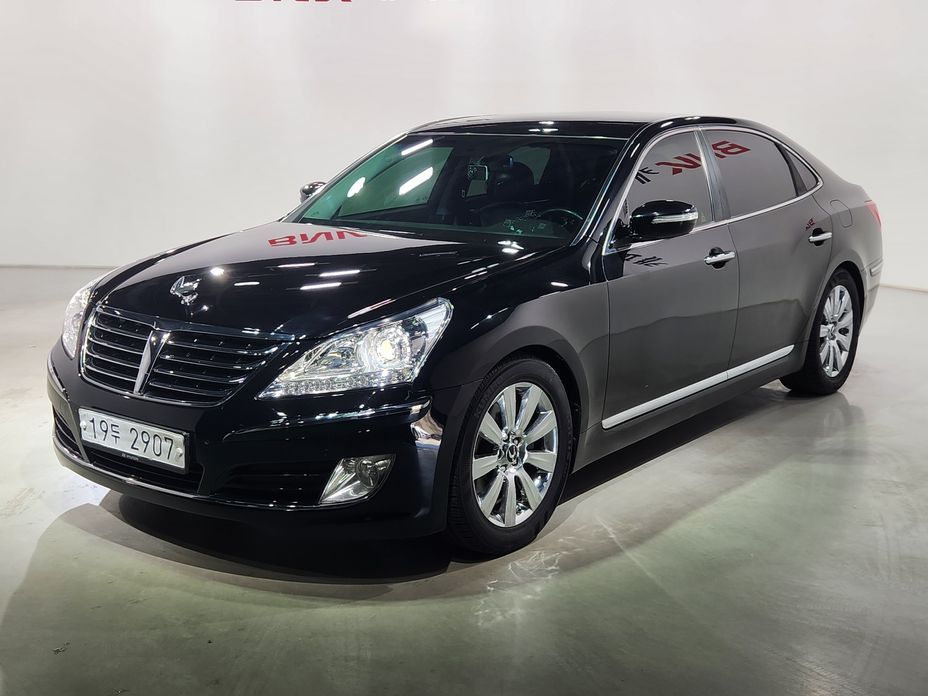 Hyundai Equus