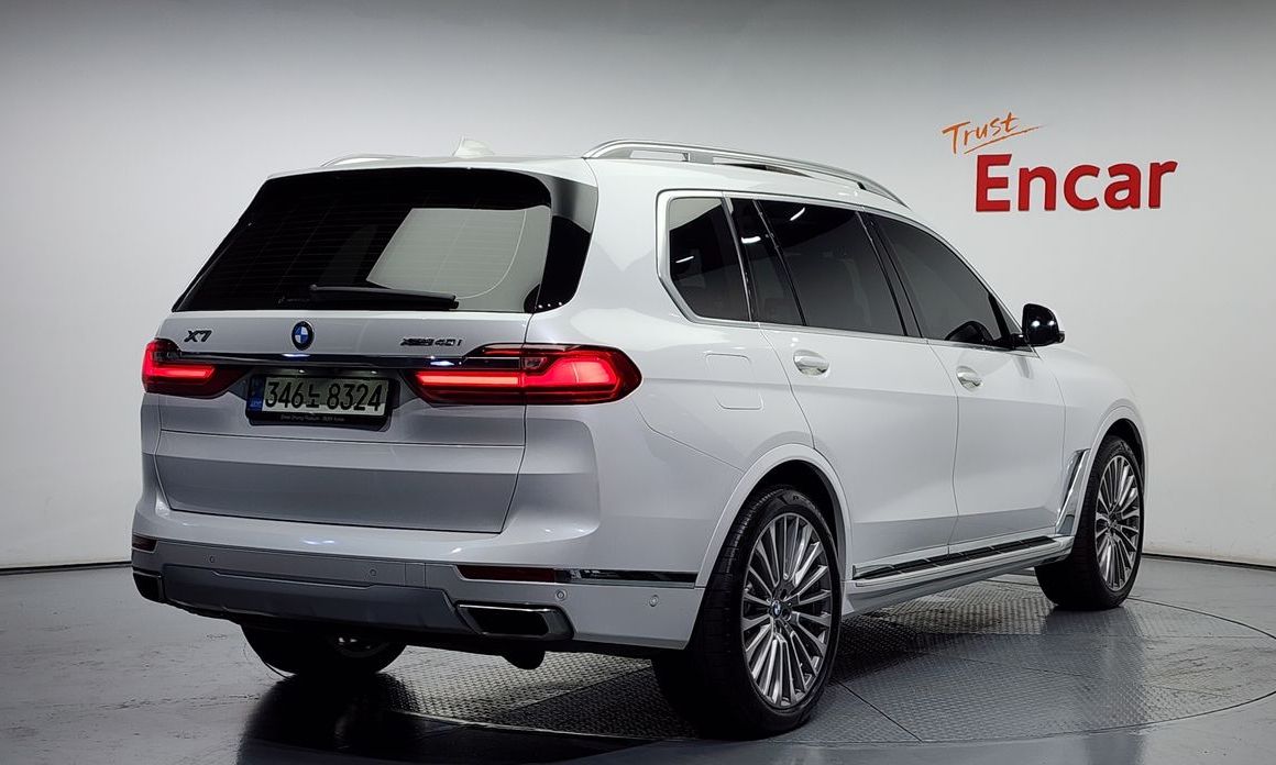 BMW X7