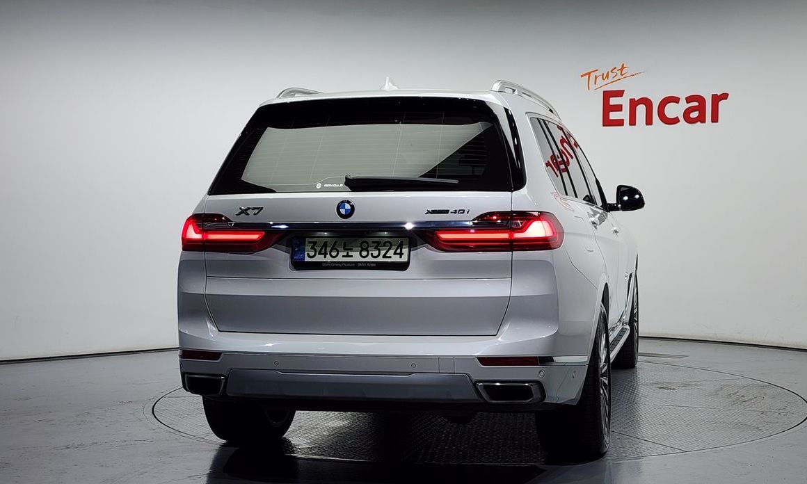 BMW X7
