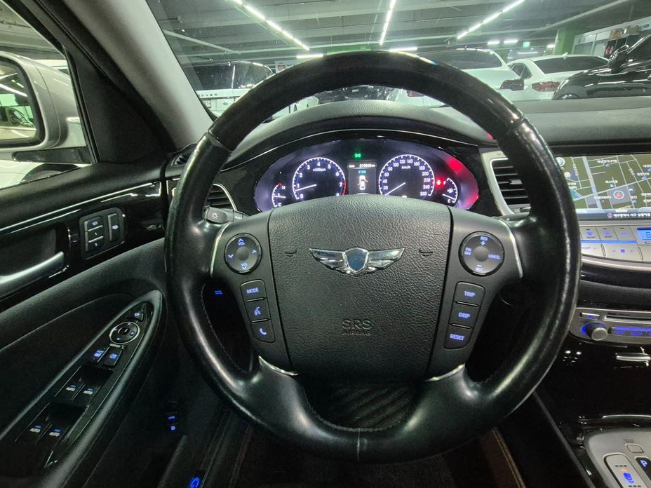 Hyundai Genesis