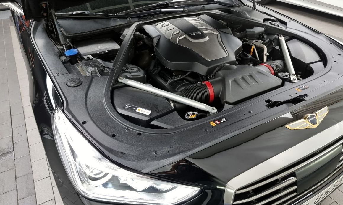 Genesis EQ900