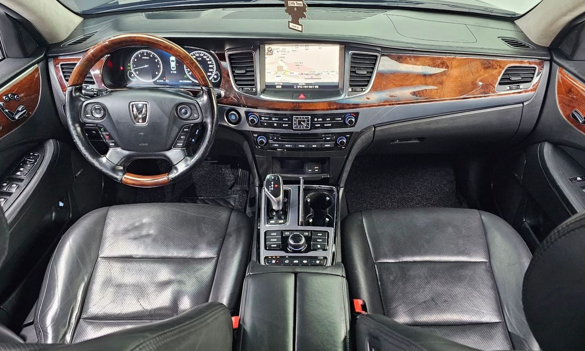 Hyundai Equus