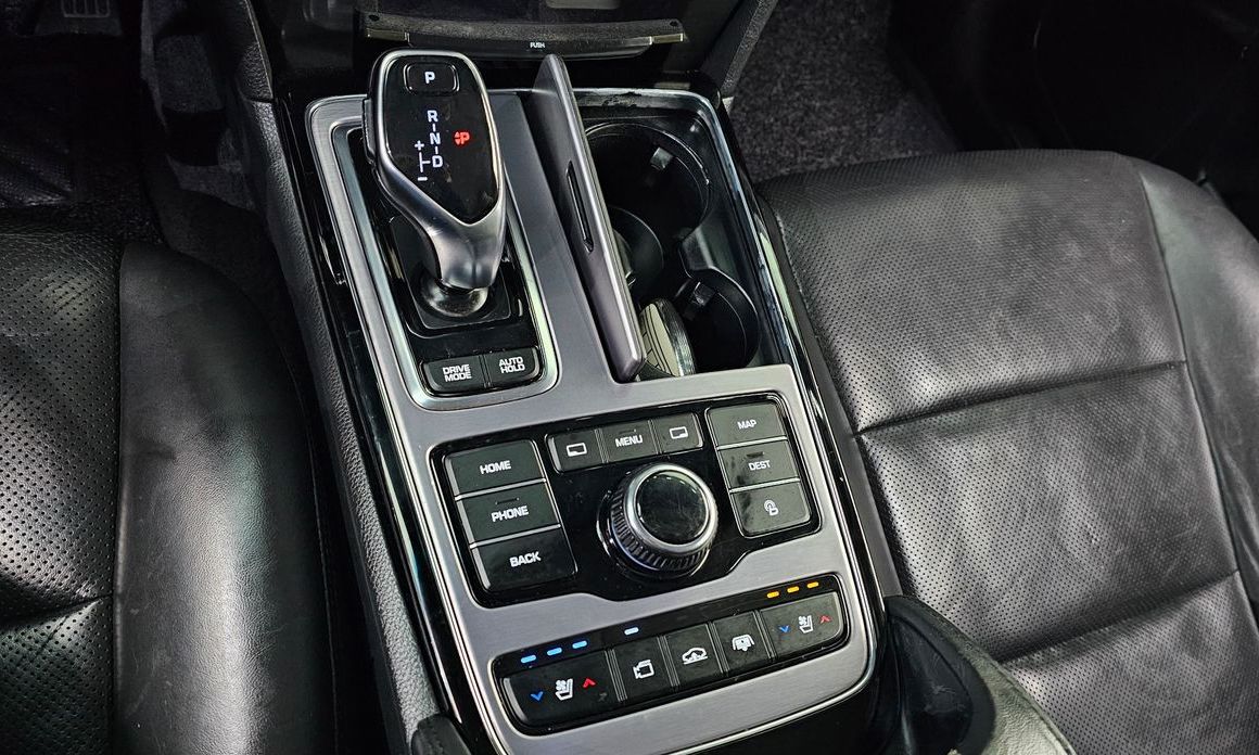 Hyundai Equus