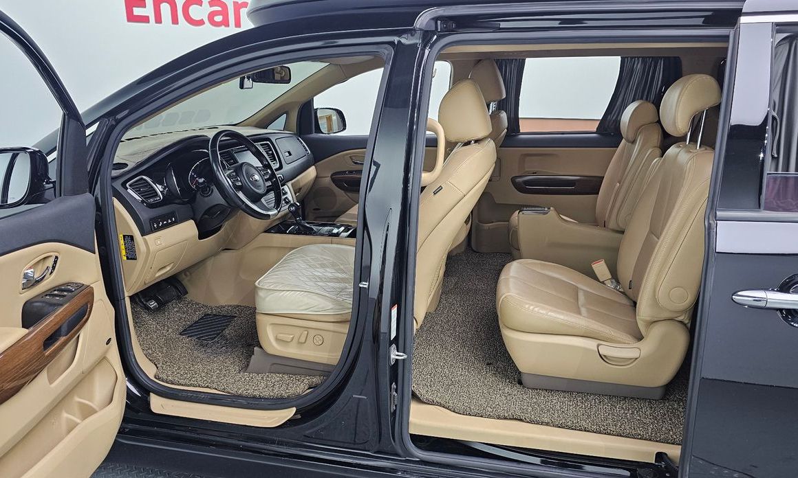 Kia Canival