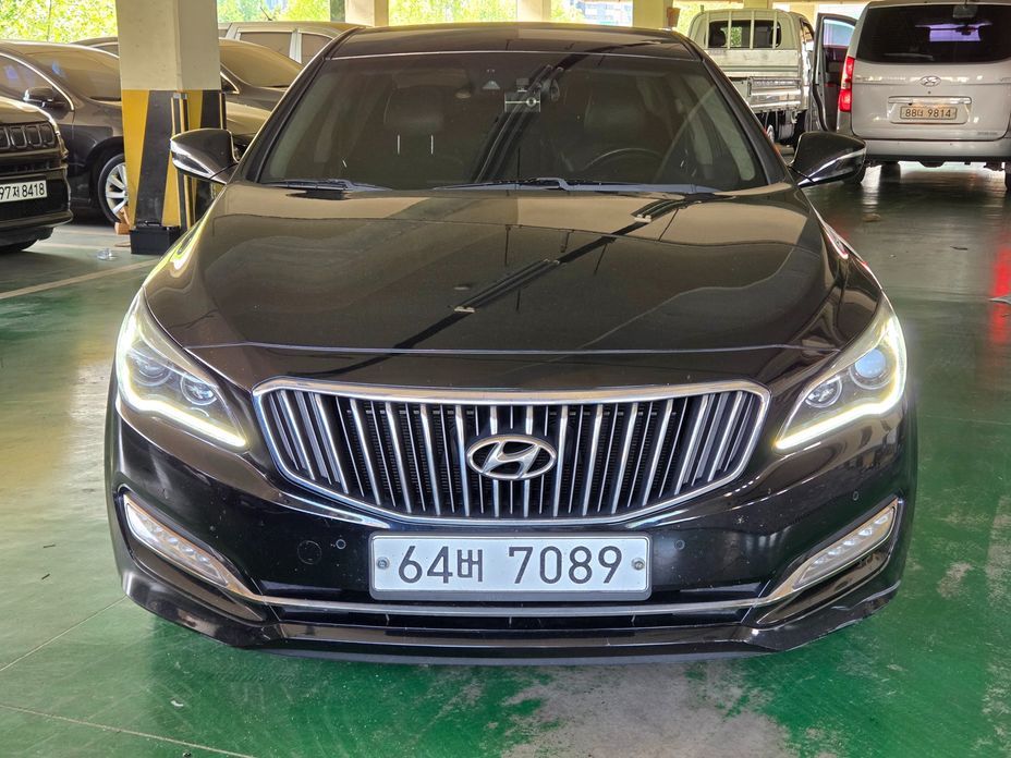 Hyundai Aslan