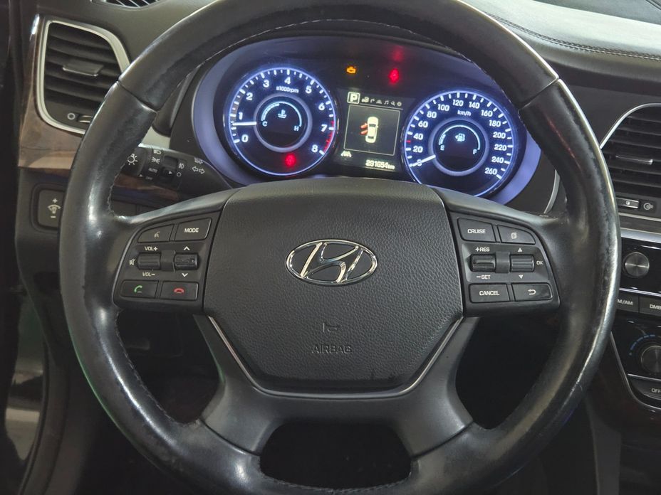 Hyundai Aslan