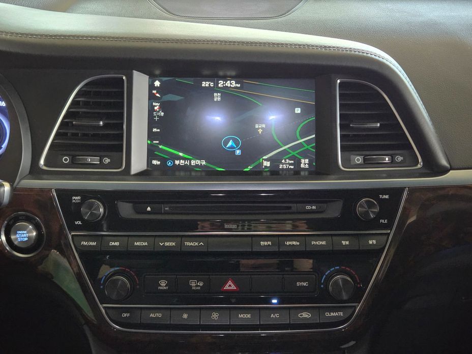 Hyundai Aslan