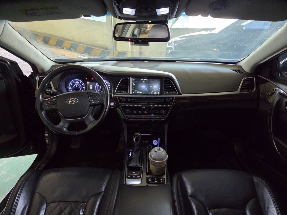Hyundai Aslan