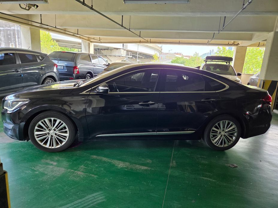 Hyundai Aslan