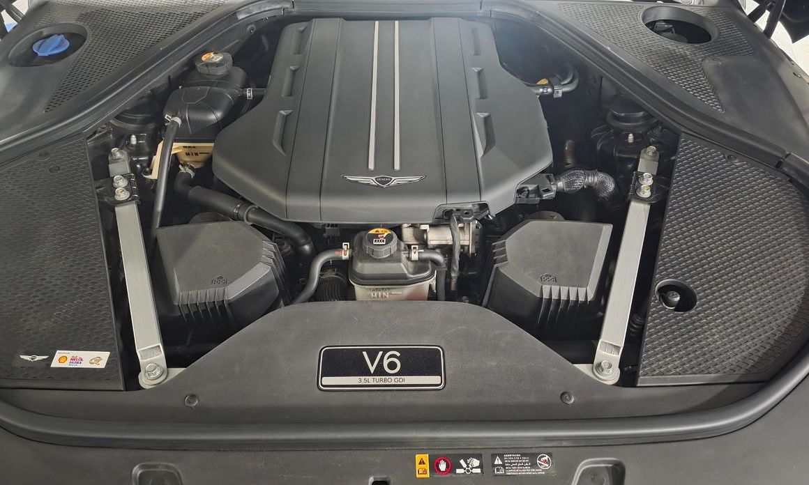 Genesis G90