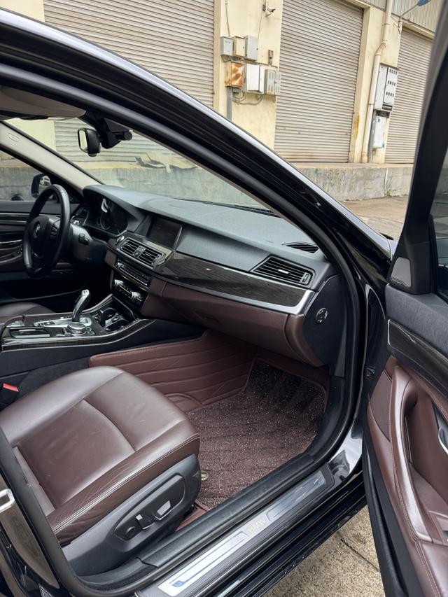 BMW BMW 5-Series
