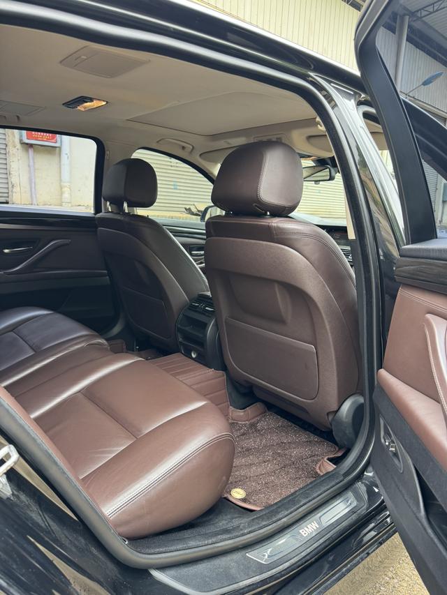 BMW BMW 5-Series