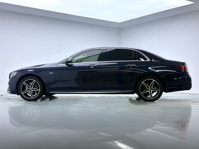 Mercedes-Benz Mercedes-Benz E-Class