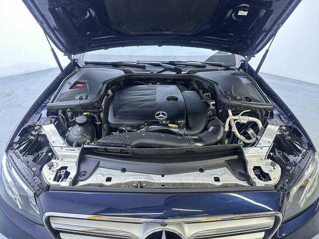 Mercedes-Benz Mercedes-Benz E-Class