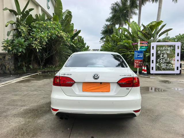 Volkswagen Sagitar