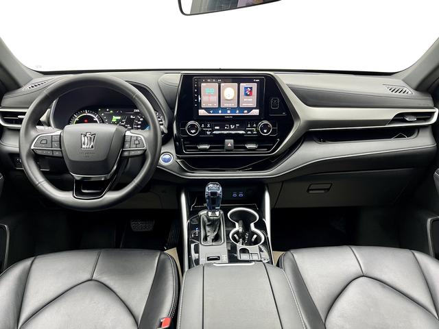 Toyota Crown Kluger