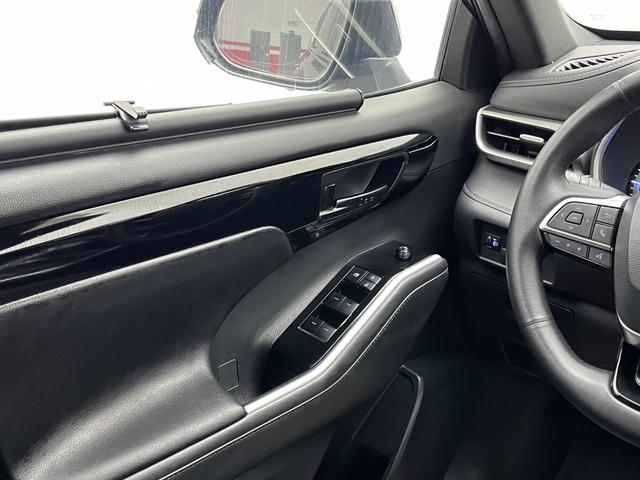 Toyota Crown Kluger