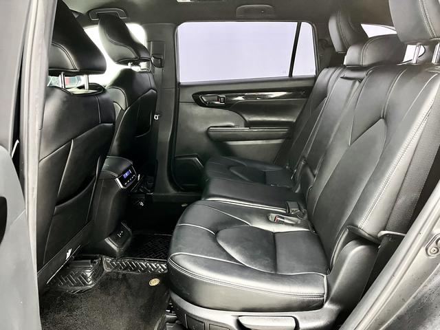 Toyota Crown Kluger