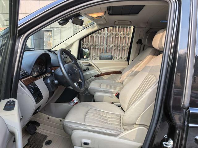 Mercedes-Benz Viano