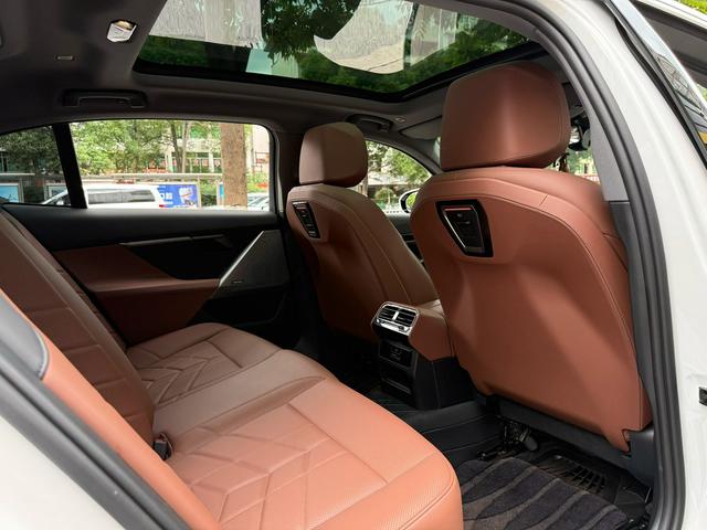 BMW BMW 5-Series
