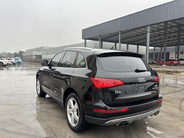 Audi Audi Q5