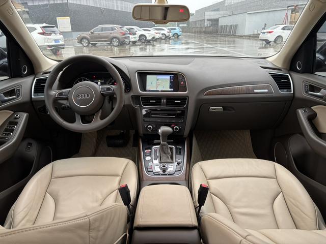 Audi Audi Q5