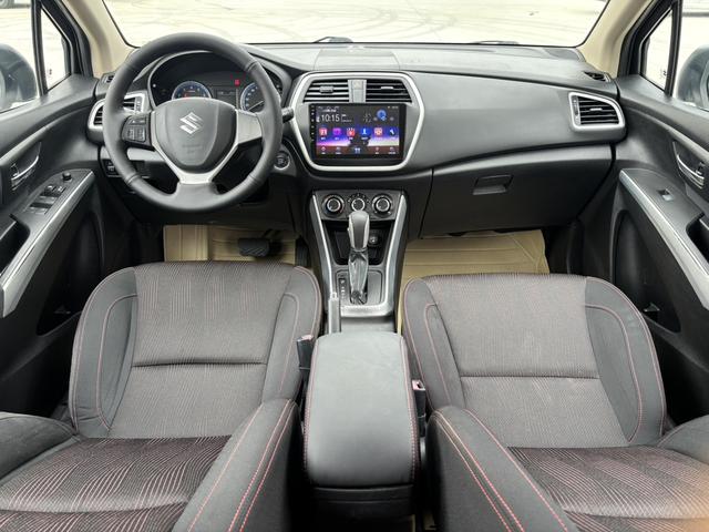 Suzuki S-Cross